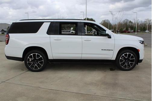 2021 Chevrolet Suburban RST