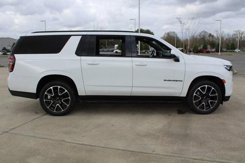 2021 Chevrolet Suburban RST