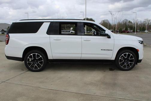 2021 Chevrolet Suburban RST