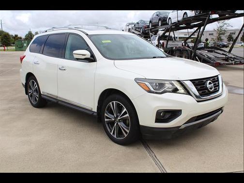 Pearl White 2017 Nissan Pathfinder Platinum