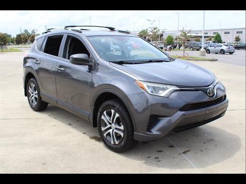 Magnetic Gray Metallic 2018 Toyota RAV4 LE