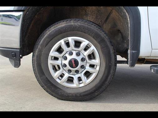 Summit White 2023 GMC Sierra 2500 SLE