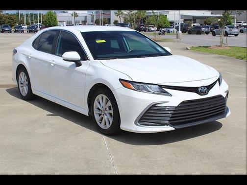 Ice Cap 2024 Toyota Camry LE