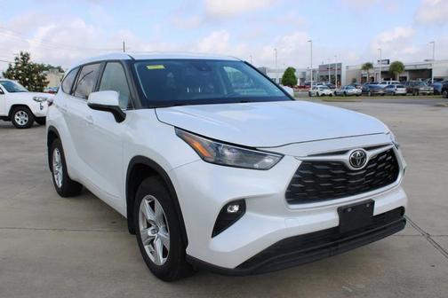 2023 Toyota Highlander LE