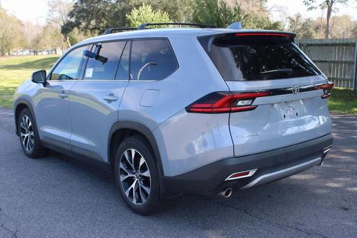 2025 Toyota Grand Highlander Hybrid Limited MAX