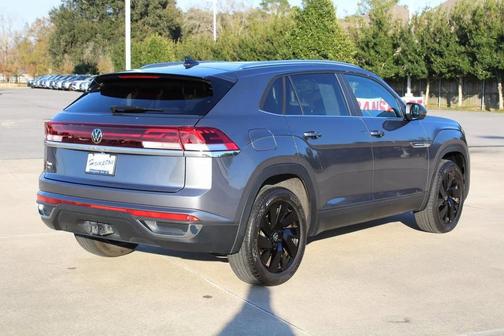 2024 Volkswagen Atlas Cross Sport 2.0T SE w/Technology