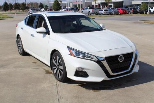 2022 Nissan Altima 2.5 SL