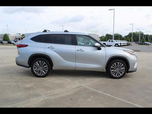 2021 Toyota Highlander Platinum