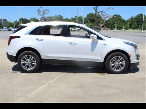 Crystal White Tricoat 2021 Cadillac XT5 Premium Luxury