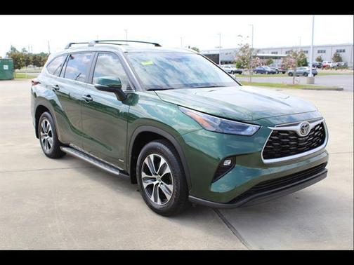Cypress 2025 Toyota Highlander Hybrid XLE