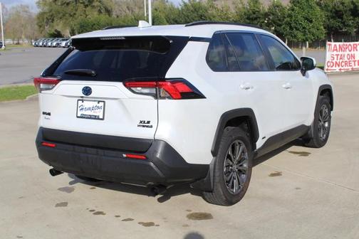 2024 Toyota RAV4 Hybrid XLE Premium