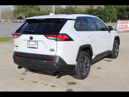 2024 Toyota RAV4 Hybrid XLE Premium