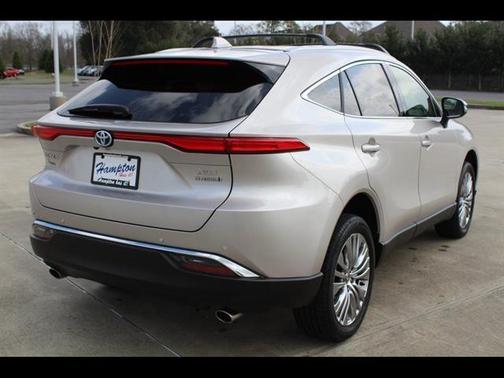 2022 Toyota Venza XLE