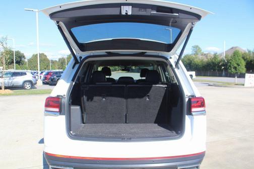 2022 Volkswagen Atlas 3.6L SE w/Technology