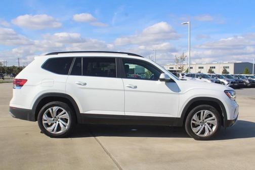 2022 Volkswagen Atlas 3.6L SE w/Technology