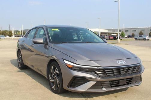 2024 Hyundai ELANTRA Limited