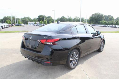 2022 Nissan Versa 1.6 SV