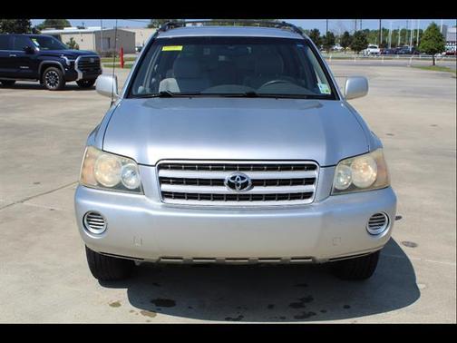 2001 Toyota Highlander Base