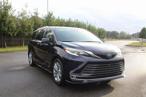 2021 Toyota Sienna Platinum