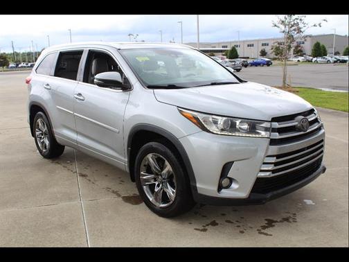 CELESTIAL SILVE 2017 Toyota Highlander Limited