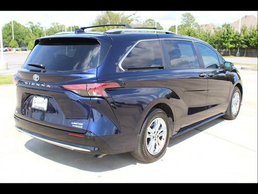 Blueprint 2024 Toyota Sienna Limited