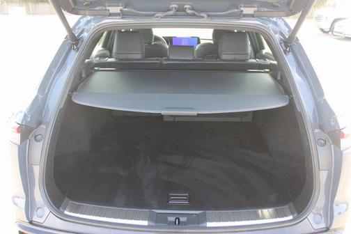 2025 Toyota Crown Signia XLE