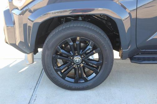 2026 Toyota 4Runner Hybrid Platinum