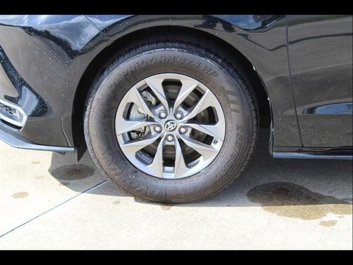 Midnight Black Metallic 2023 Toyota Sienna XLE