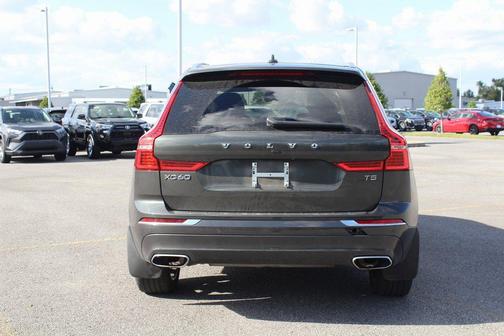 2021 Volvo XC60 T5 Inscription