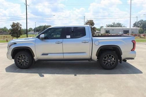 2026 Toyota Tundra Hybrid Platinum