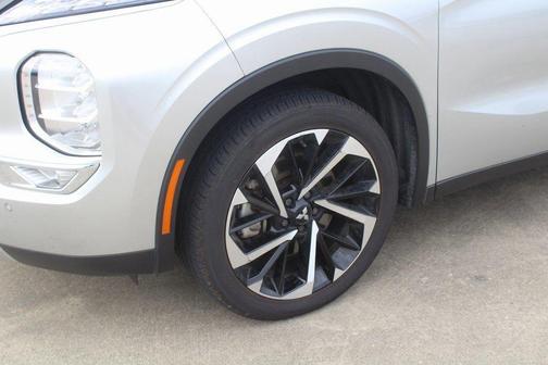 2024 Mitsubishi Outlander SE 2.5 2WD