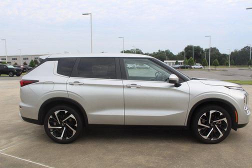 2024 Mitsubishi Outlander SE 2.5 2WD