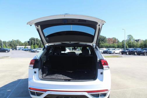 2020 Volkswagen Atlas Cross Sport 3.6L V6 SEL R-Line