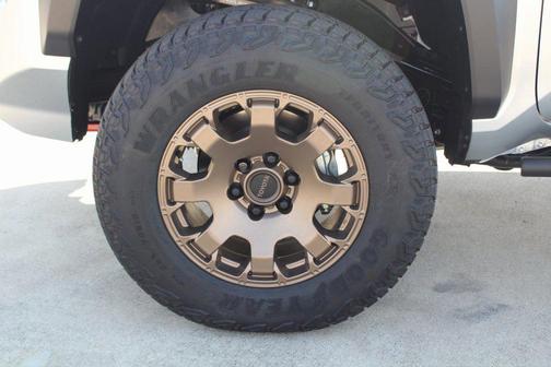 2026 Toyota Tacoma Hybrid Trailhunter