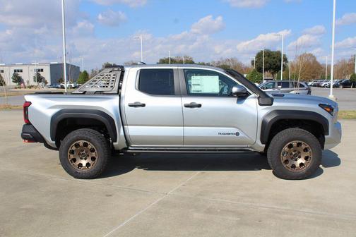 2026 Toyota Tacoma Hybrid Trailhunter