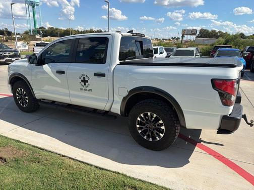 2023 Nissan Titan PRO-4X