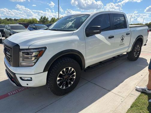 2023 Nissan Titan PRO-4X