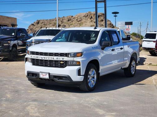 2021 Chevrolet Silverado 1500 Custom