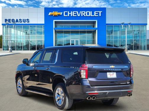 2023 Chevrolet Suburban Premier