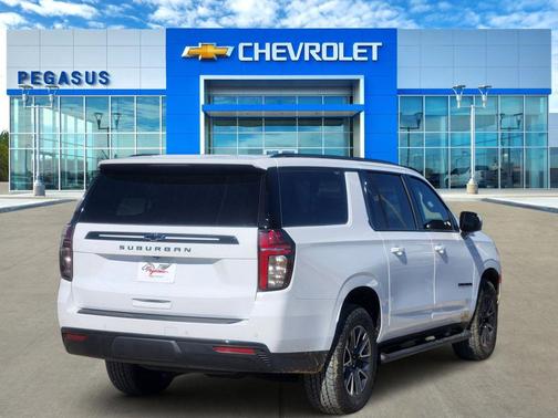 2023 Chevrolet Suburban Z71