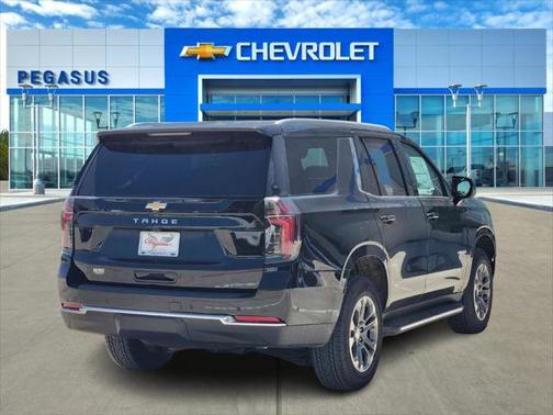 2025 Chevrolet Tahoe LS