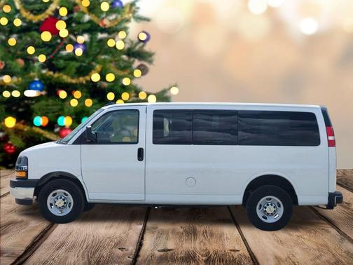 2024 Chevrolet Express 2500 RWD 2500 Regular Wheelbase WT