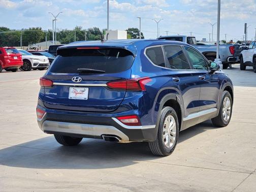 2019 Hyundai SANTA FE SE 2.4