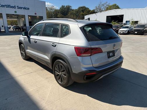 2022 Volkswagen Taos S