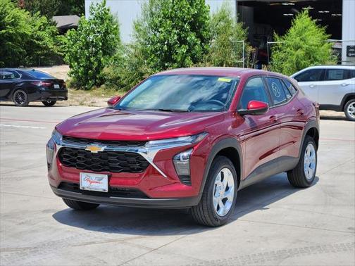 2025 Chevrolet Trax LS
