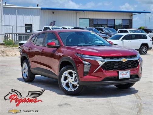 2025 Chevrolet Trax LS