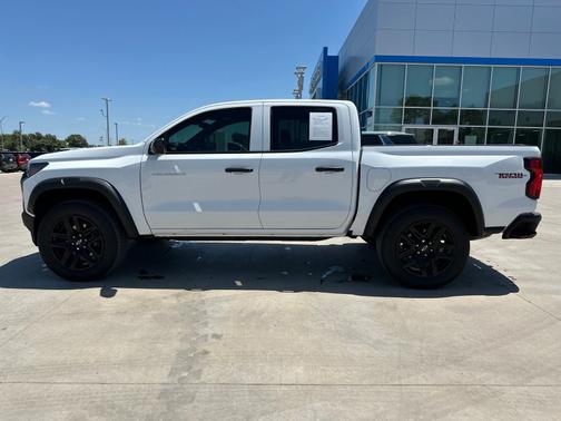 Summit White 2025 Chevrolet Colorado Trail Boss