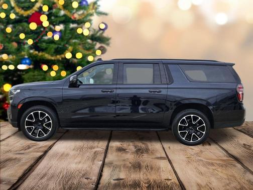 2022 Chevrolet Suburban RST