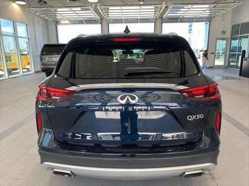 2021 INFINITI QX50 LUXE