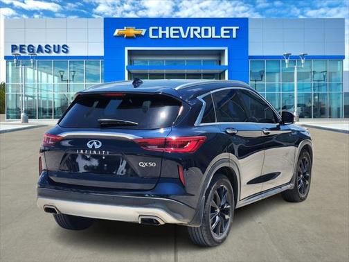 2021 INFINITI QX50 LUXE